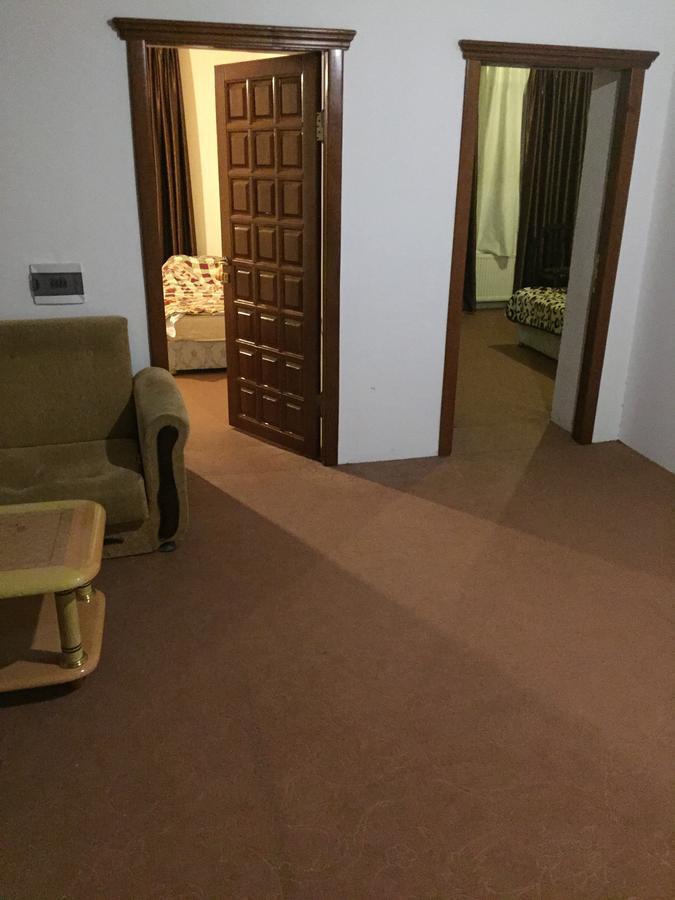 Hostel One لنكران المظهر الخارجي الصورة